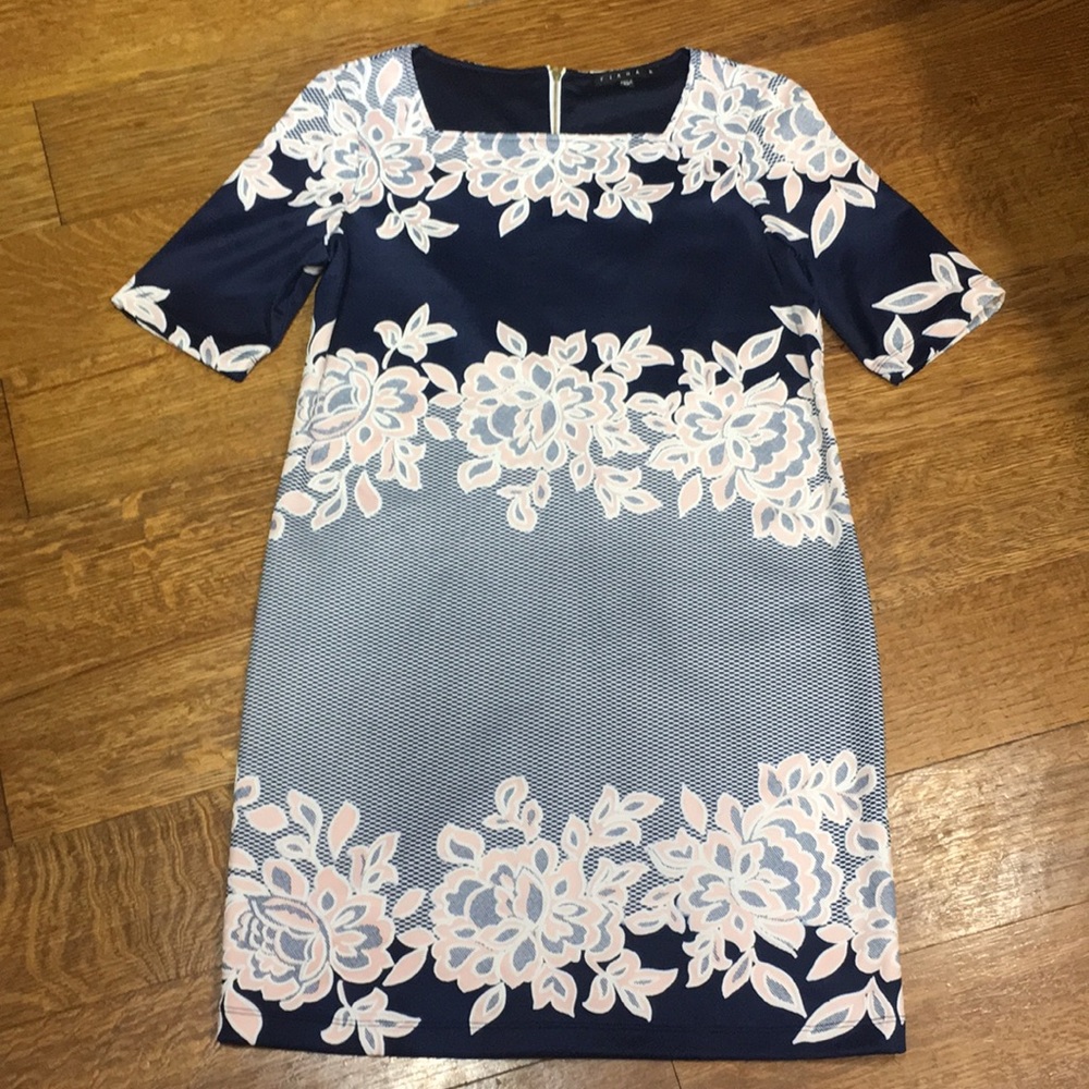 Tiana B. Navy Floral Dress size 6 petite